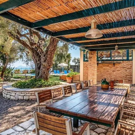 Villa Beachfront Barbáti